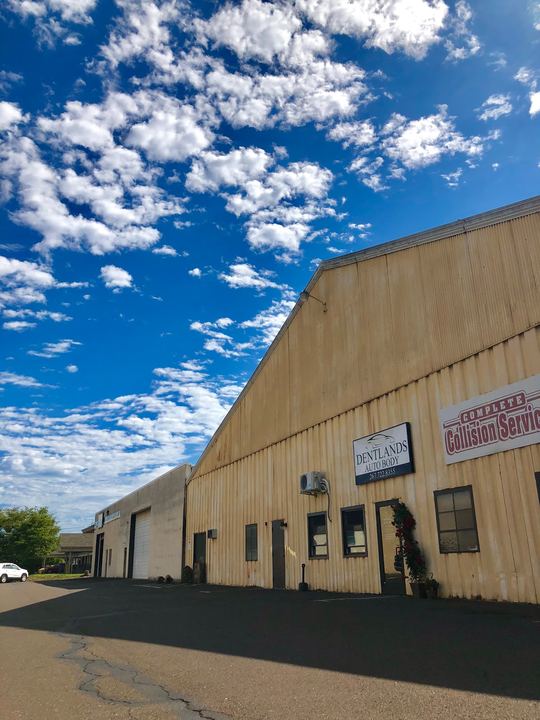 shop exterior, blue sky